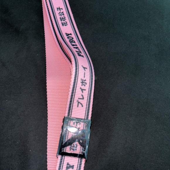 PINK PLAYBOY BELT - Picture 3 of 3